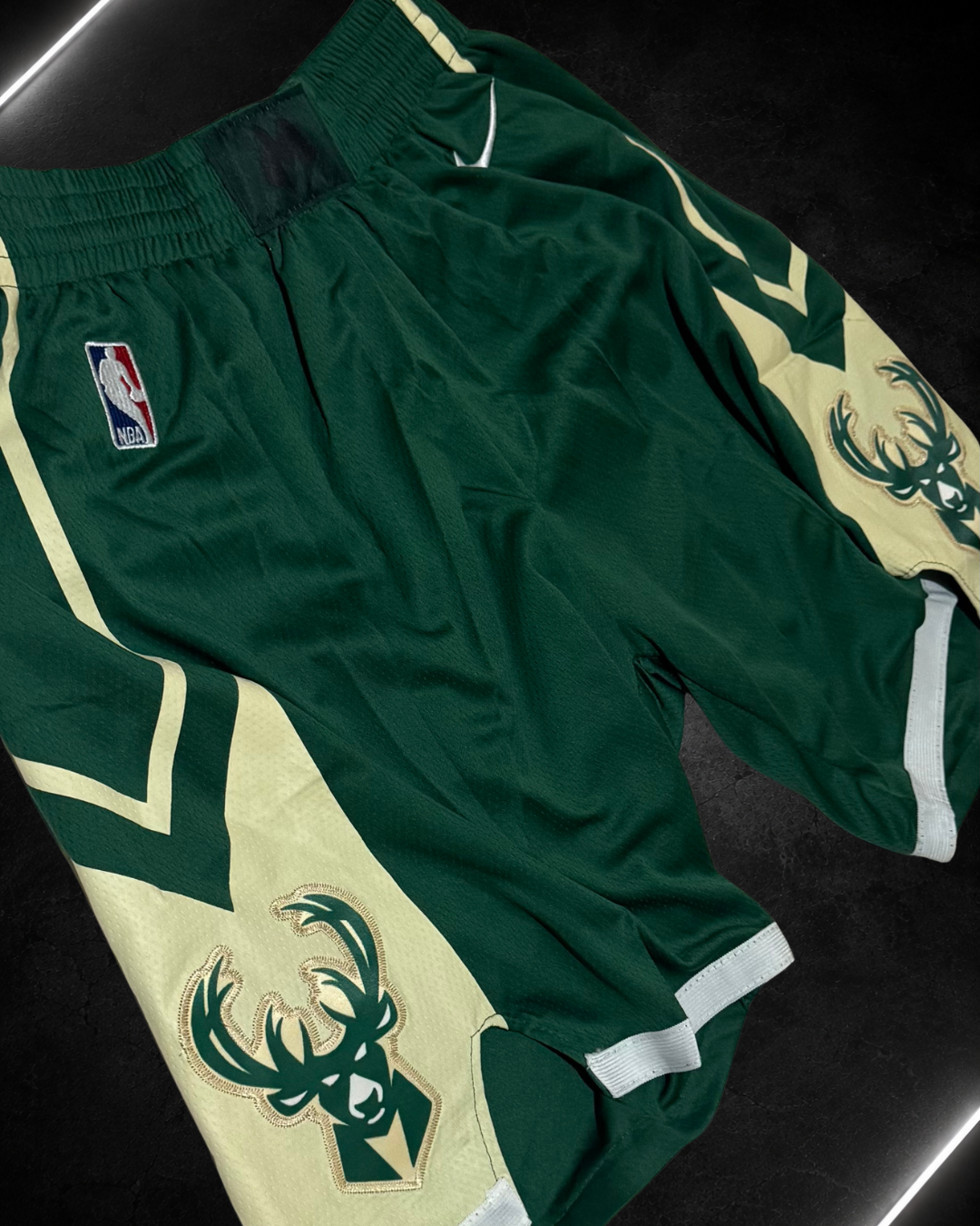 Short NBA - Milwaukee Bucks