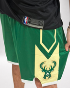 Short NBA - Milwaukee Bucks